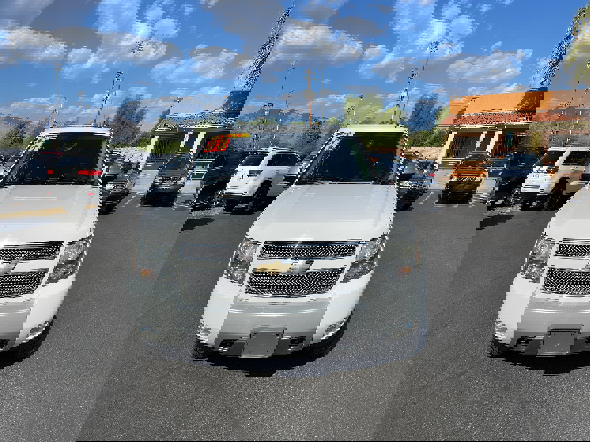 Used 2008 Chevrolet Suburban LT image 8