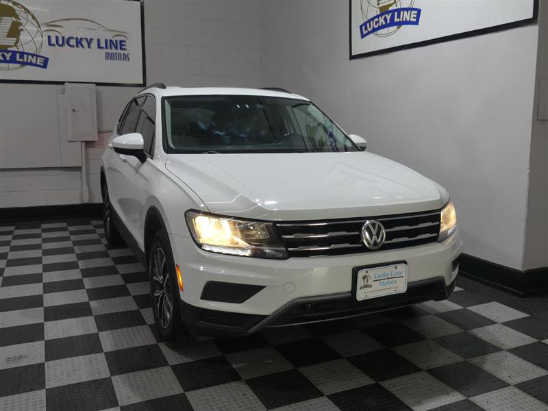 Used 2019 Volkswagen Tiguan SE w/ Panoramic Sunroof Package image 5