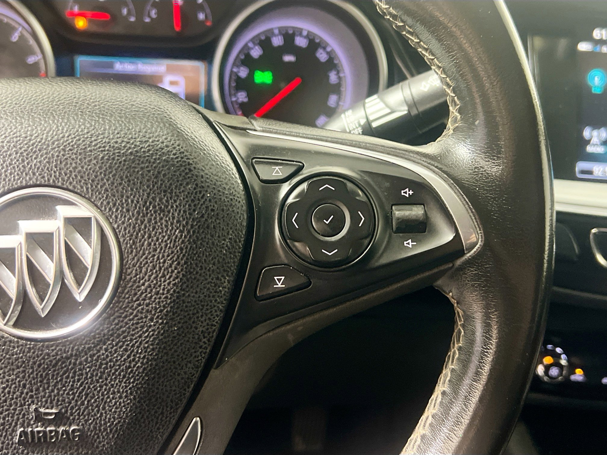 Used 2018 Buick Regal Preferred w/ Sights and Sounds Package FWD image 19