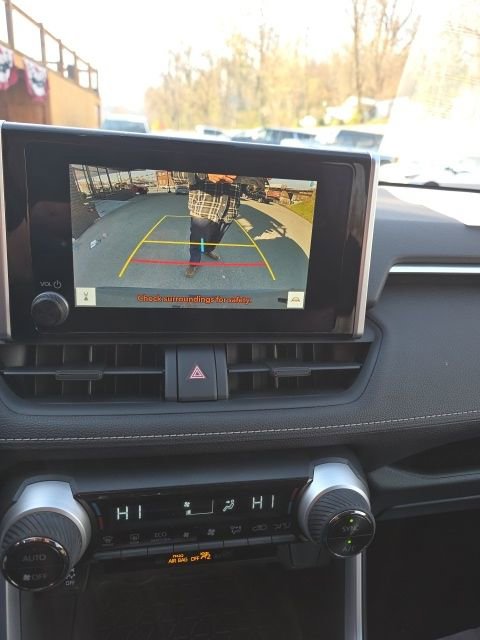 Used 2025 Toyota RAV4 LE image 20