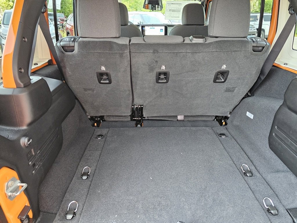 New 2025 Jeep Wrangler Sport S image 33