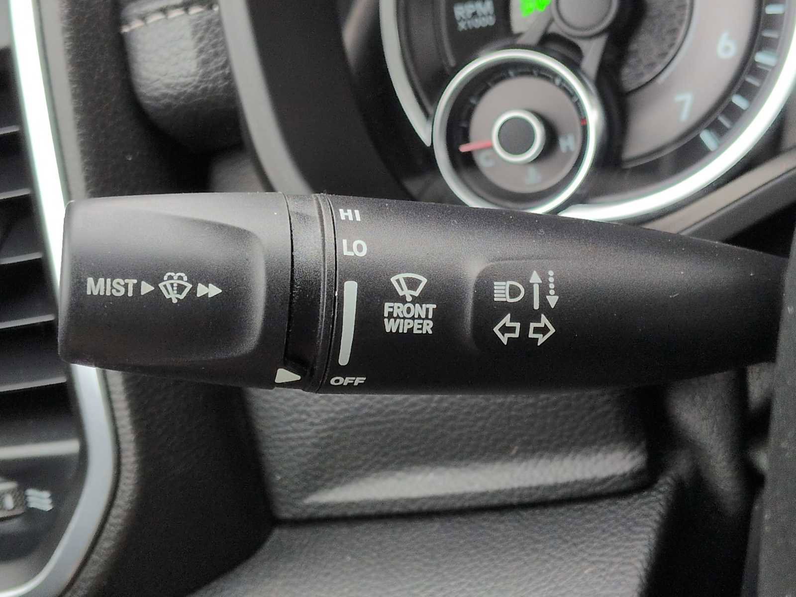 Used 2019 RAM 1500 Laramie image 29