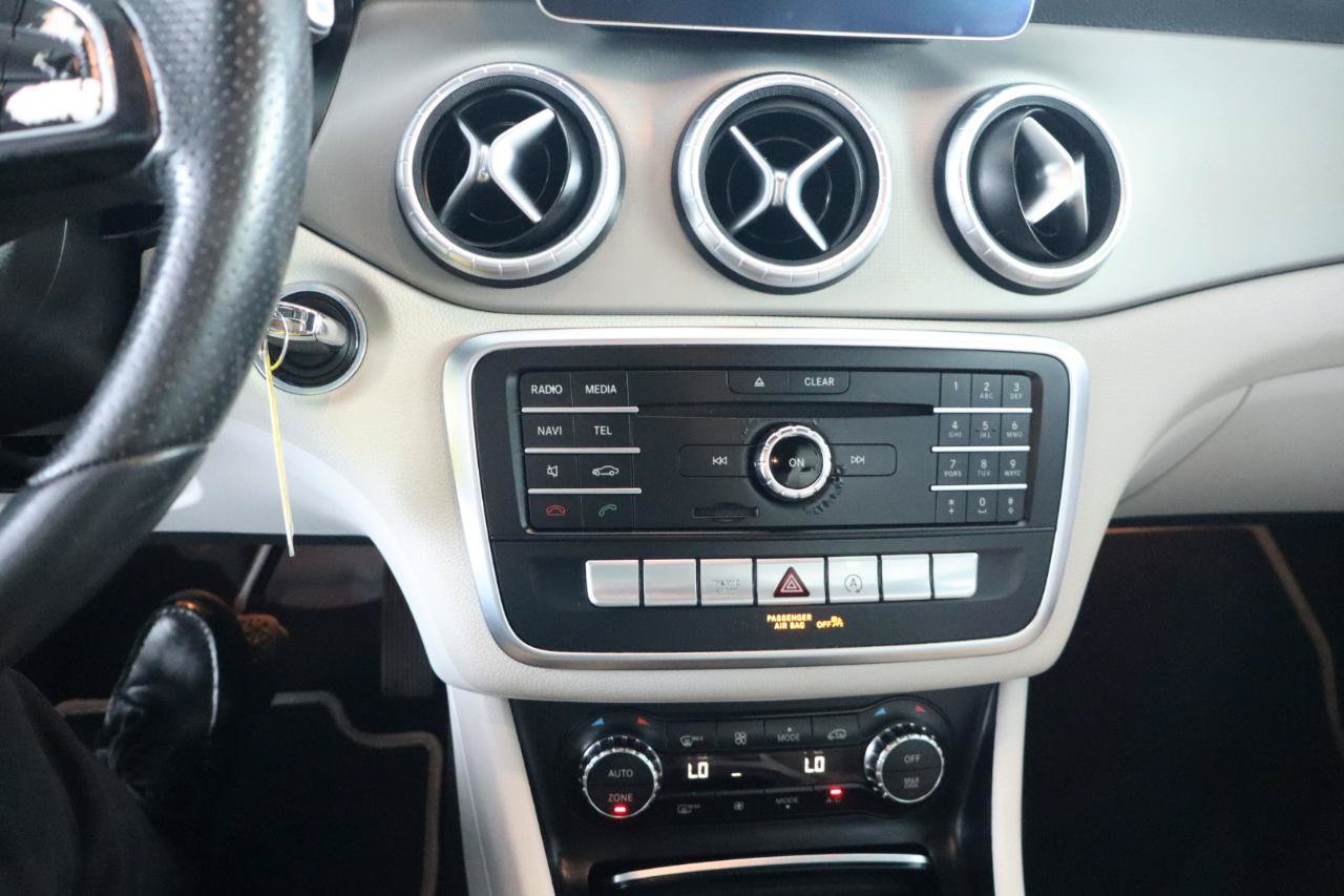 Used 2018 Mercedes-Benz CLA 250 image 19