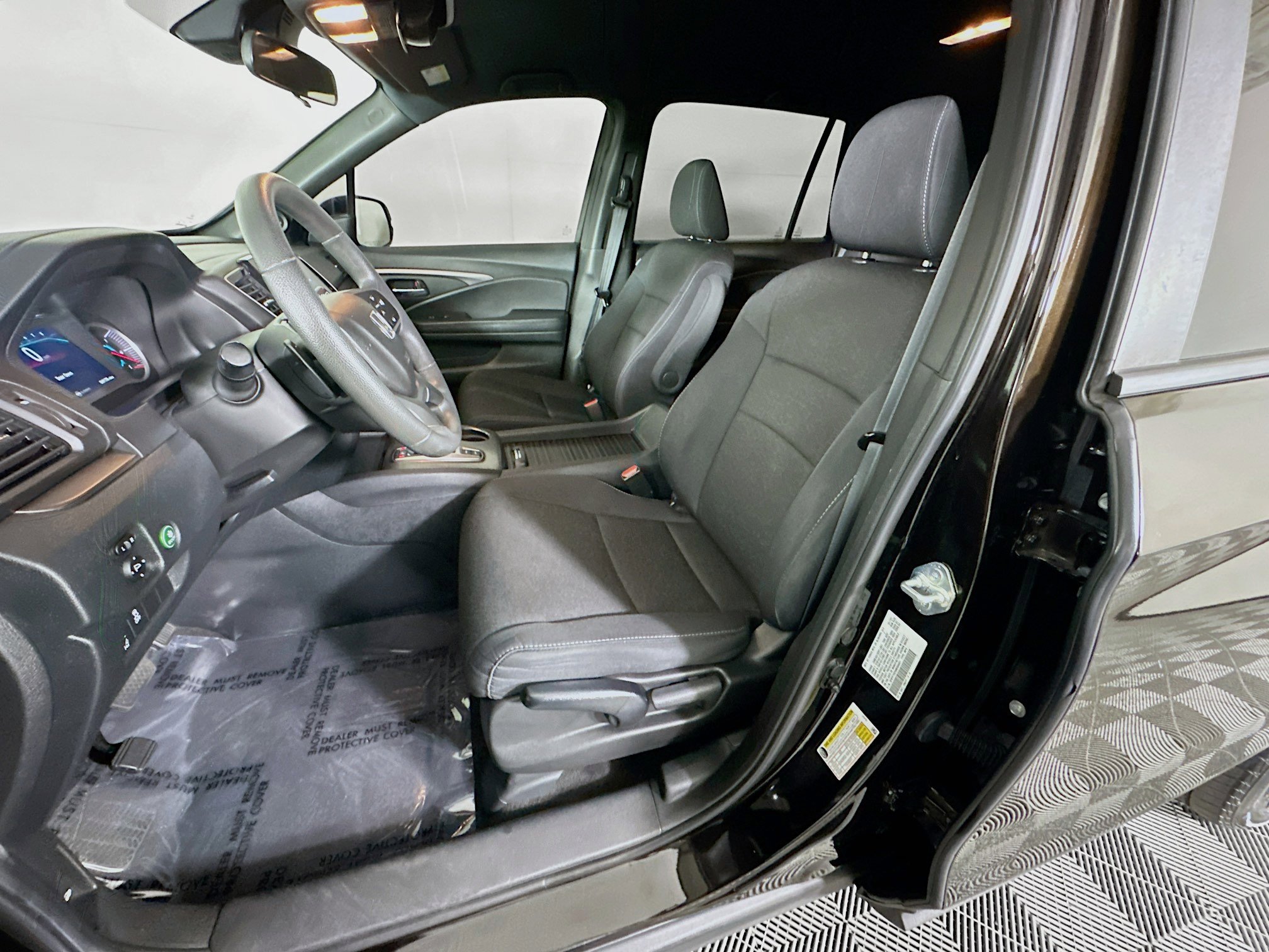 Used 2021 Honda Passport Sport image 12