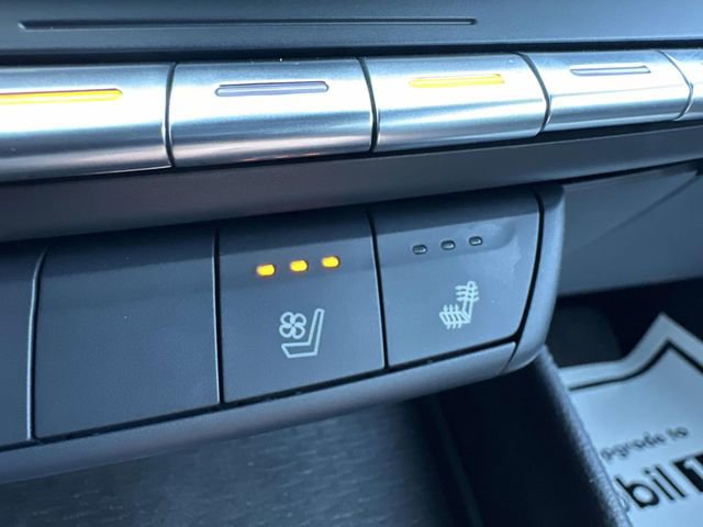 Certified 2025 Cadillac CT4 Premium Luxury AWD/4WD image 77