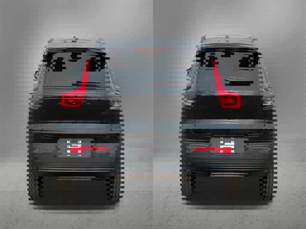 New 2026 Volvo XC40 B5 Ultra w/ Protection Package Premier image 5
