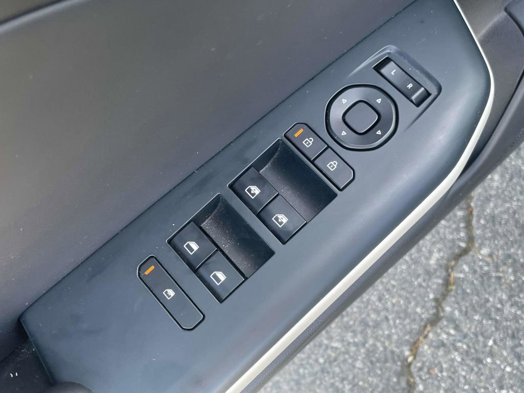 Used 2025 Kia K4 GT-Line w/ GT-Line Sunroof Package image 28