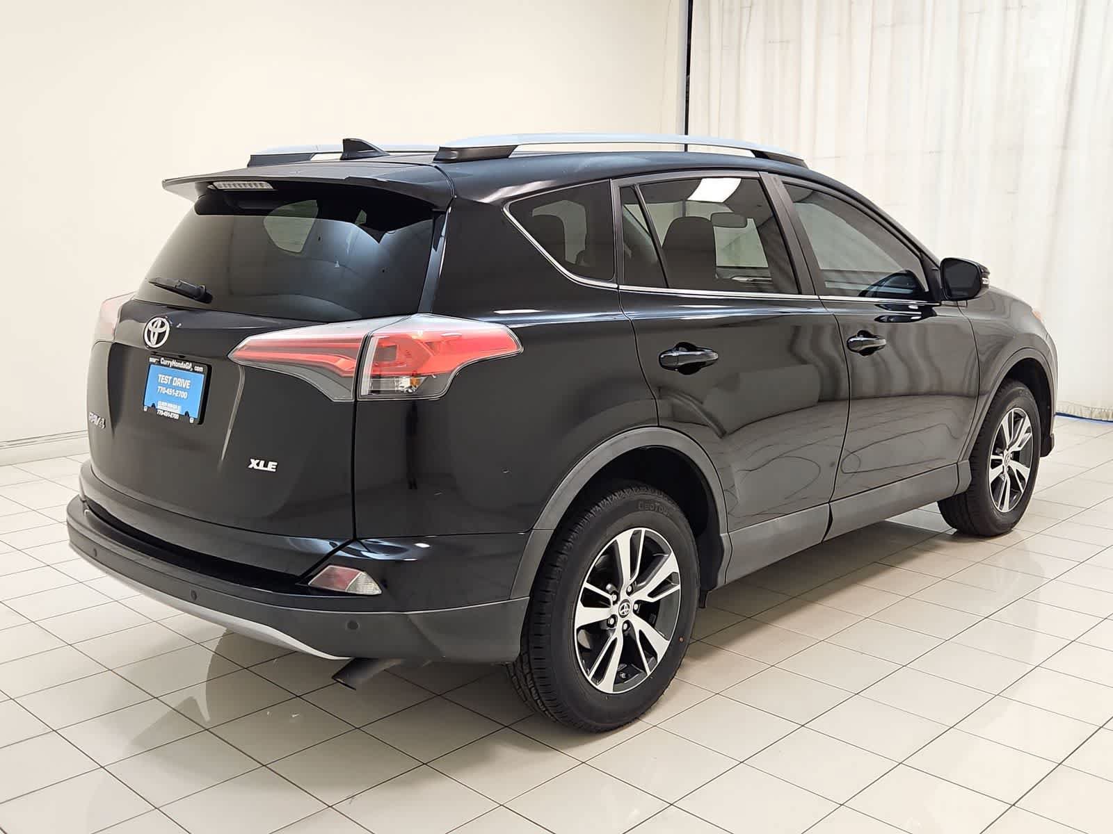 Used 2018 Toyota RAV4 XLE FWD image 27