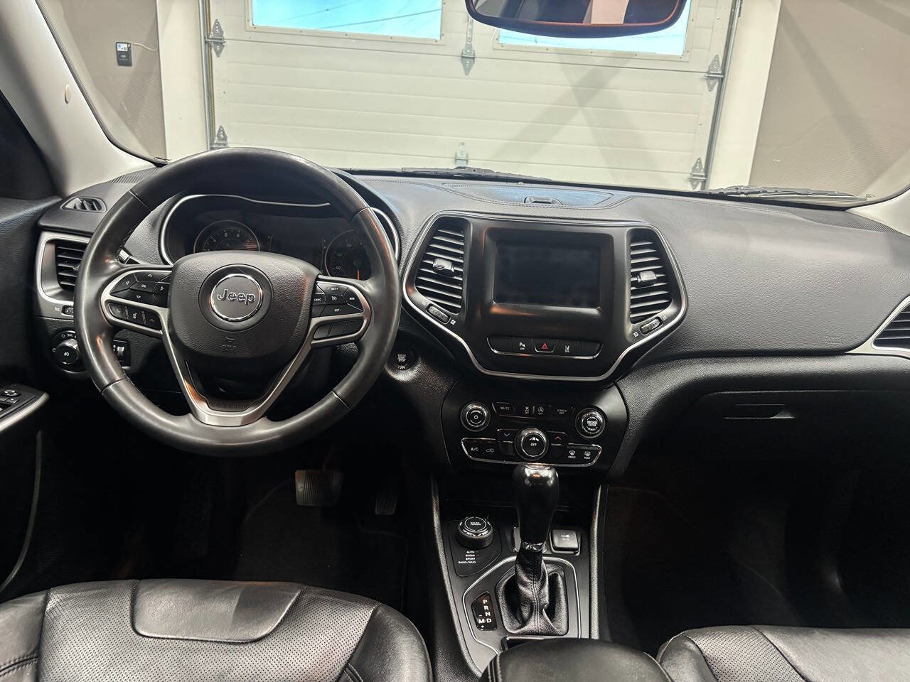 Used 2021 Jeep Cherokee Latitude Lux AWD/4WD image 19