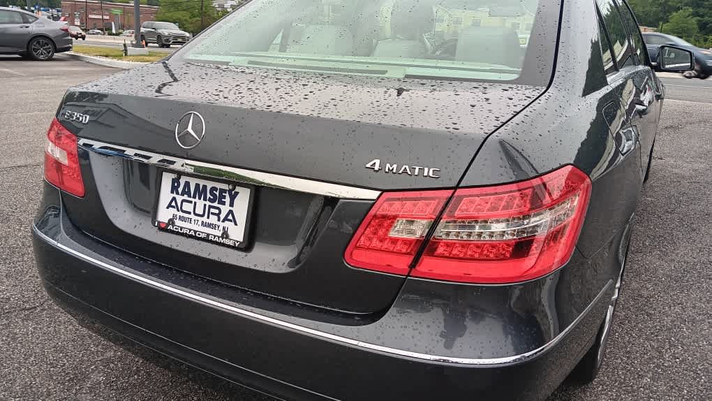 Used 2010 Mercedes-Benz E 350 4MATIC Sedan image 5