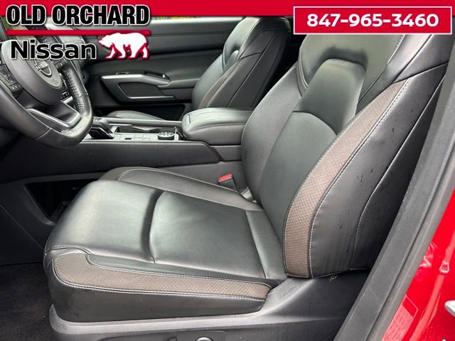 Used 2023 Nissan Pathfinder SL w/ Lighting Package (N92) image 9