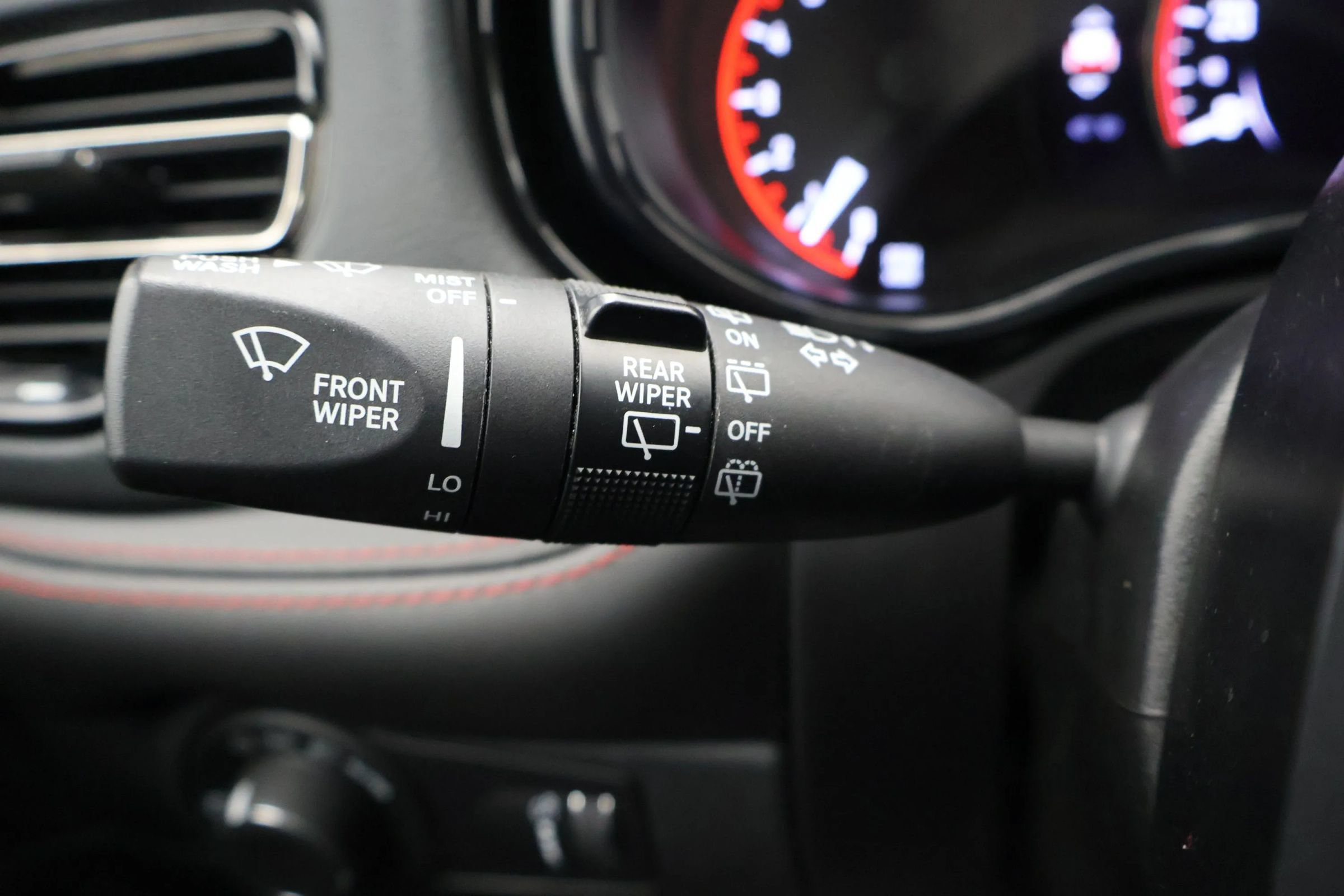 Used 2024 Dodge Durango GT AWD/4WD image 25