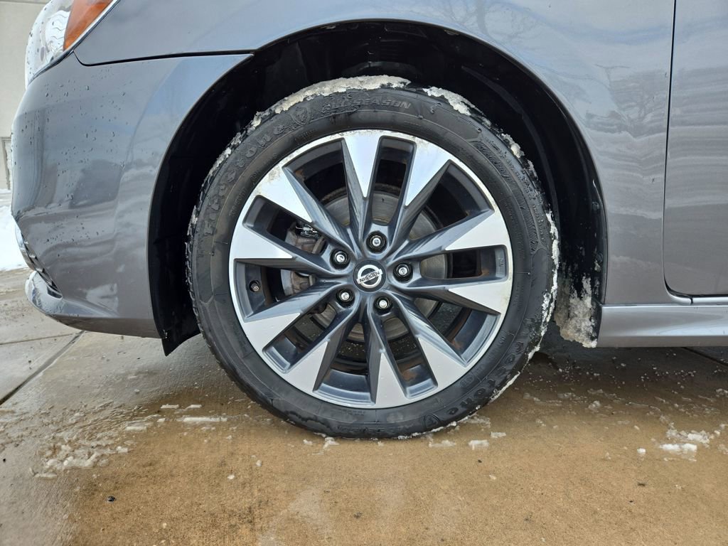 Used 2019 Nissan Sentra SR image 26