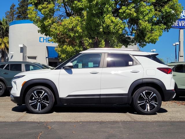 Used 2025 Chevrolet TrailBlazer LT w/ Convenience Package image 9