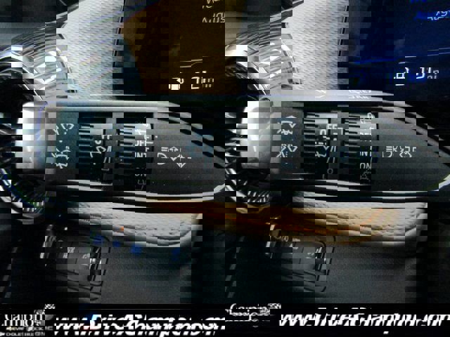 Certified 2026 Chevrolet Equinox ACTIV w/ LPO, Floor Liner Package image 23