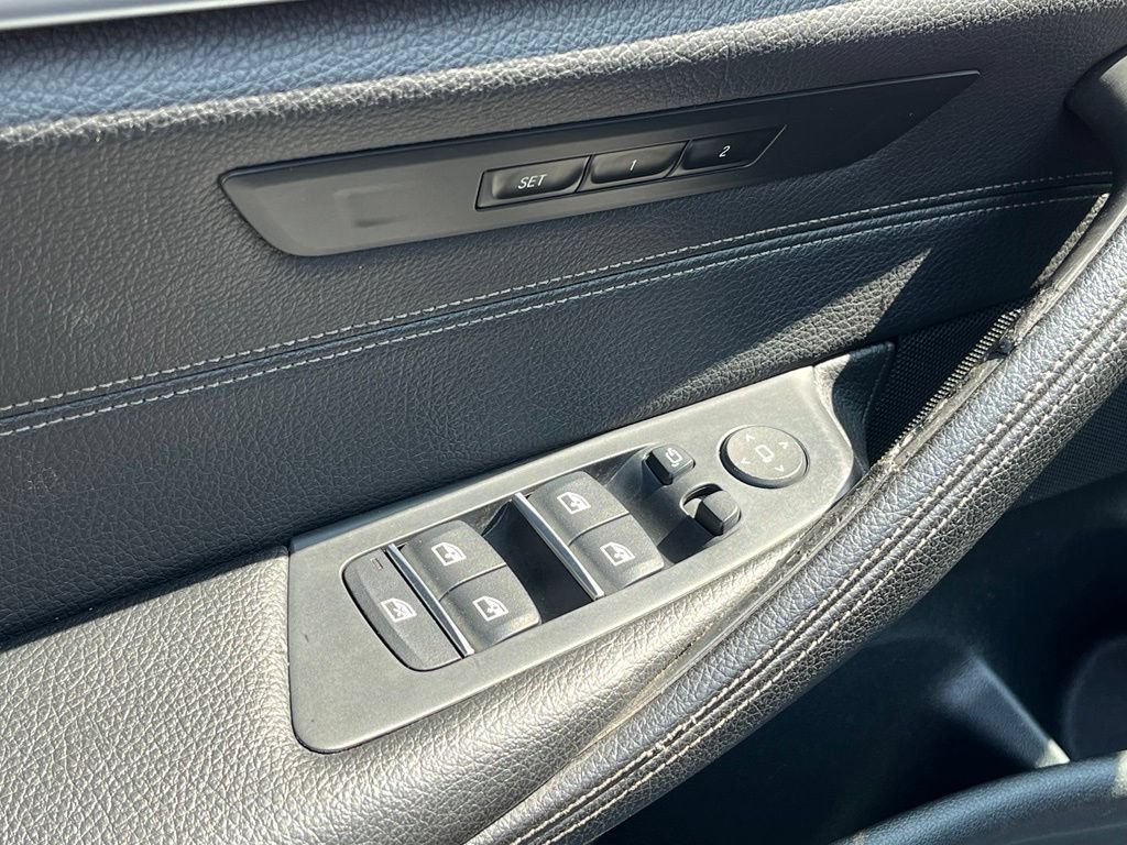 Used 2018 BMW 540i xDrive AWD/4WD image 18