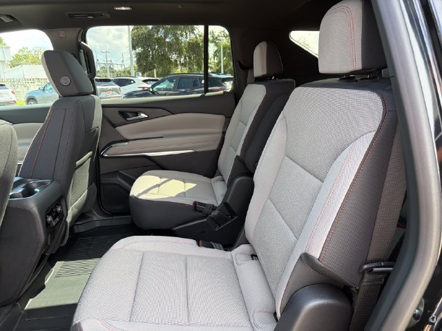 New 2027 Chevrolet Traverse LT w/ Sun and Wheel Package AWD/4WD image 24
