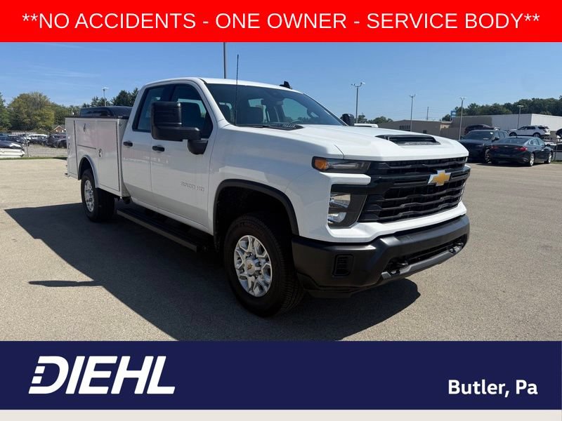 Used 2026 Chevrolet Silverado 3500 W/T AWD/4WD image 1
