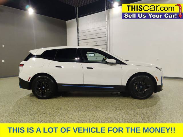 Used 2024 BMW iX xDrive50 AWD/4WD image 9