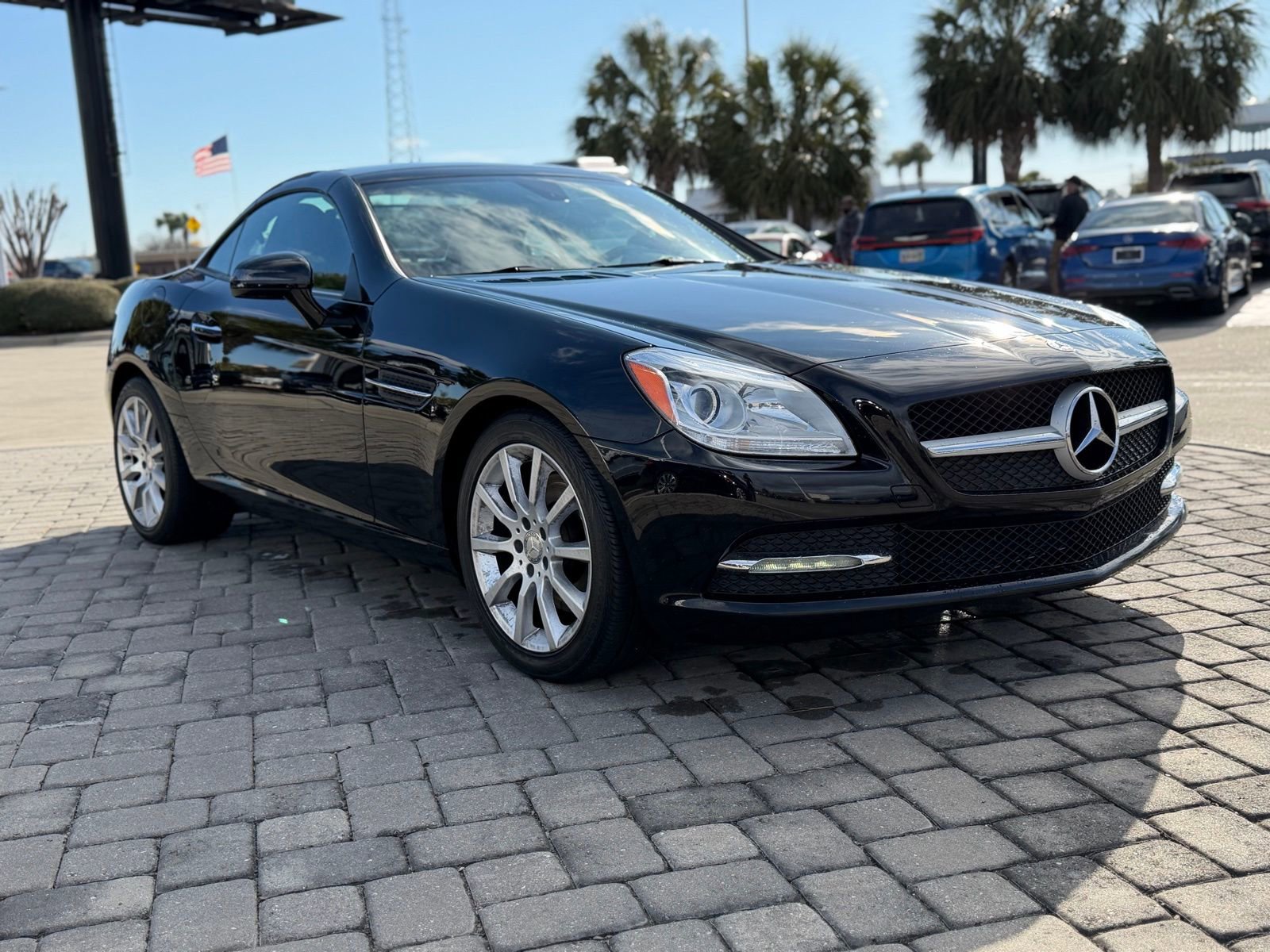 Used 2016 Mercedes-Benz SLK 300 image 3