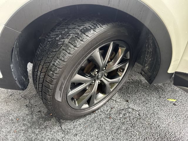 Used 2018 Hyundai Santa Fe Sport w/ Cargo Package FWD image 34