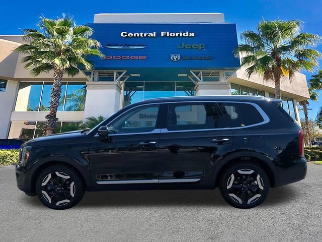 Used 2025 Kia Telluride S image 8