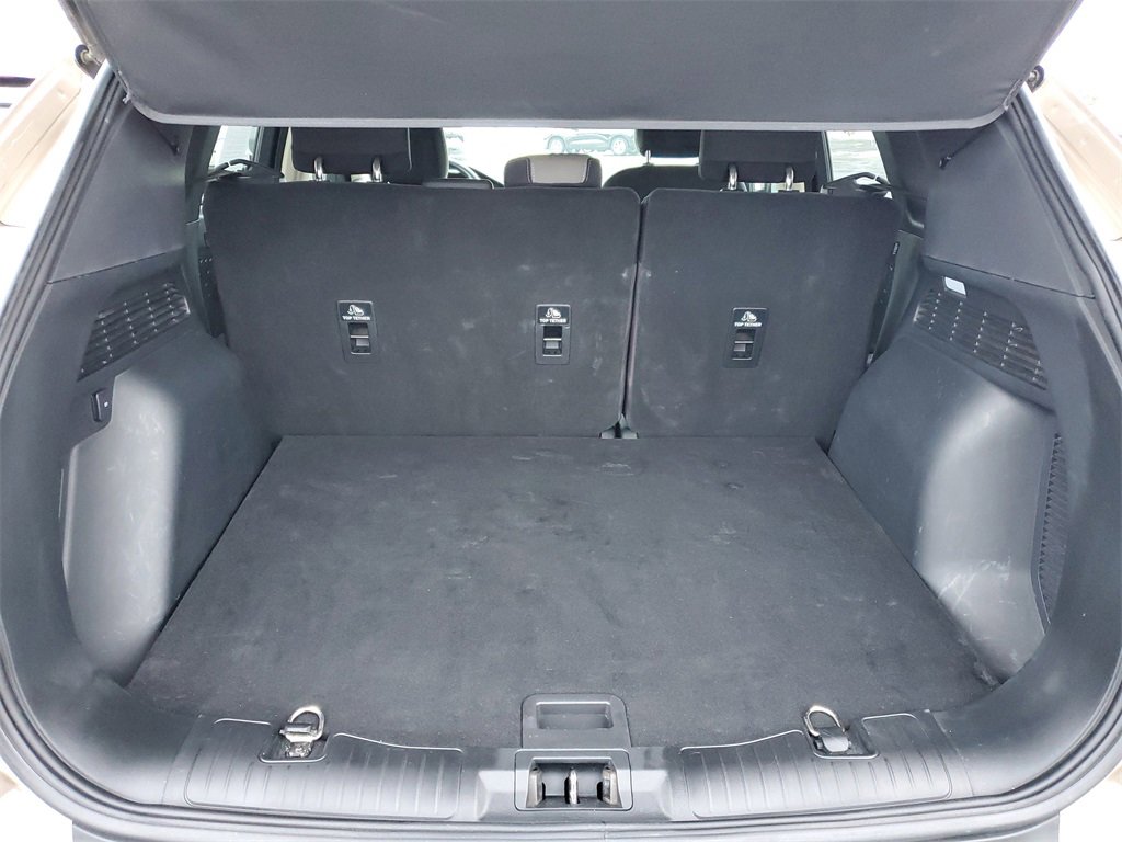 Used 2020 Ford Escape SE image 32