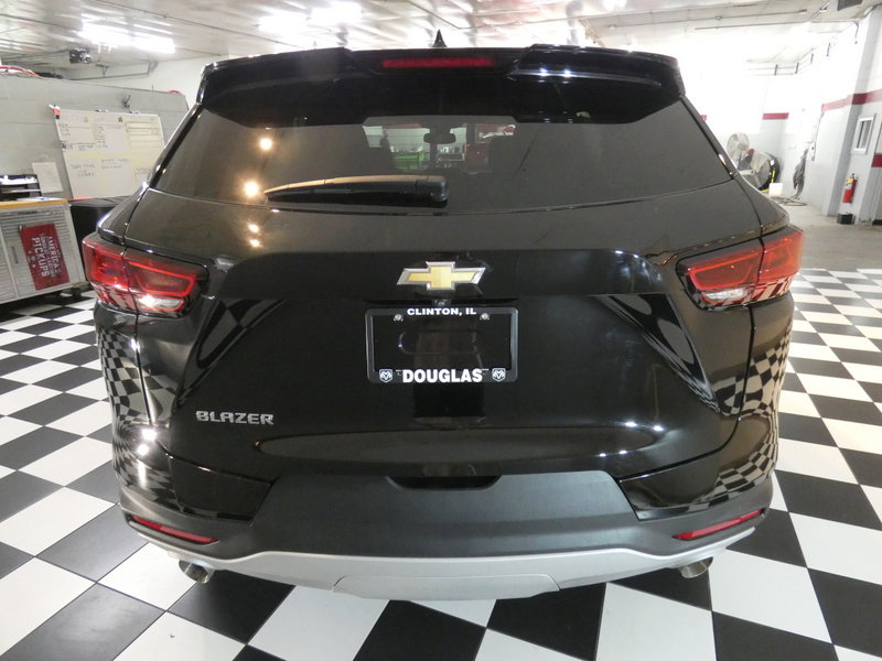 Used 2024 Chevrolet Blazer LT w/ Convenience Package FWD image 5