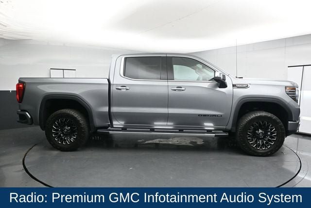 Used 2024 GMC Sierra 1500 Denali w/ Technology Package AWD/4WD image 13
