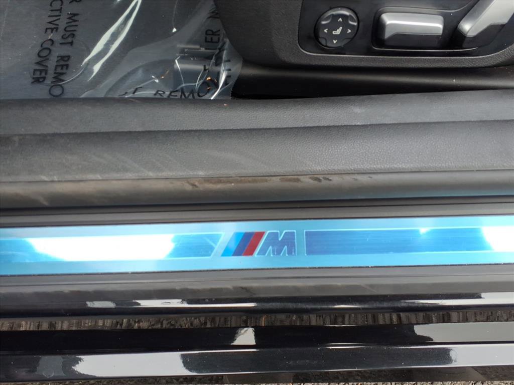 Used 2021 BMW M440i Convertible w/ Premium Package image 18