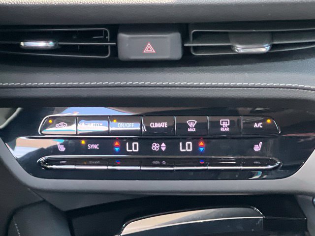 Used 2023 Buick Envision Preferred AWD/4WD image 8