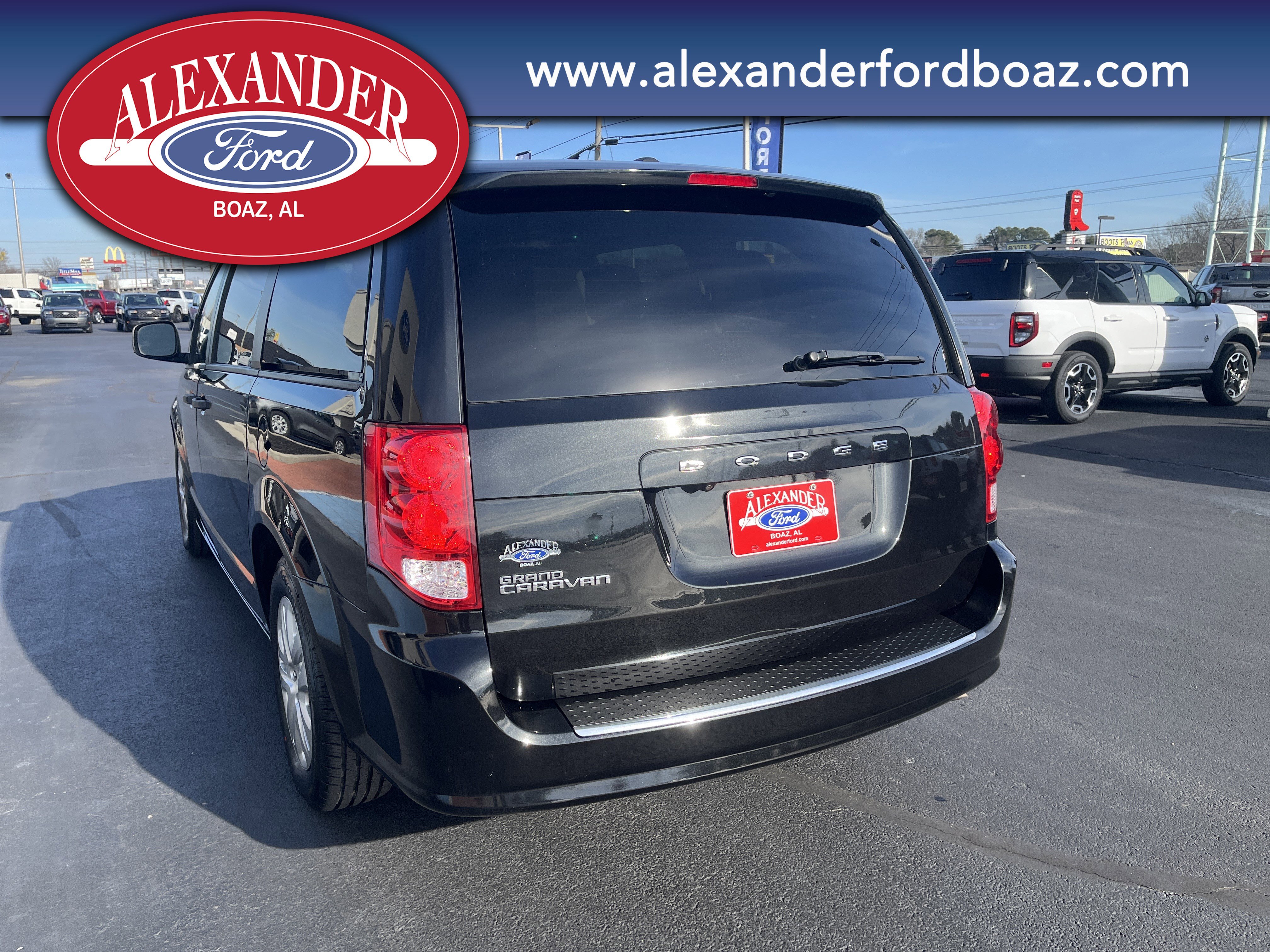 Used 2020 Dodge Grand Caravan SE w/ UConnect Hands-Free Group image 6