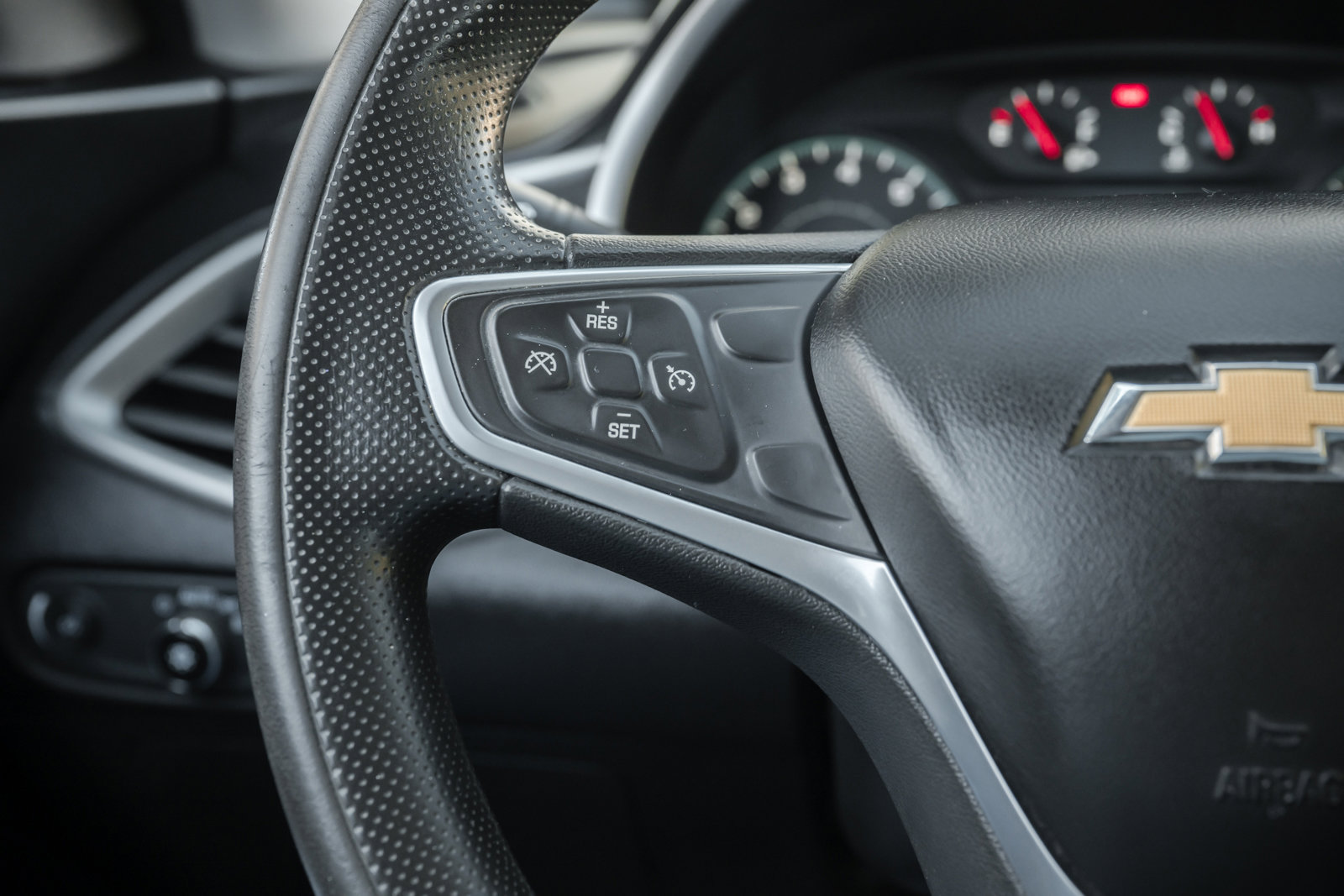 Used 2022 Chevrolet Malibu LT image 24