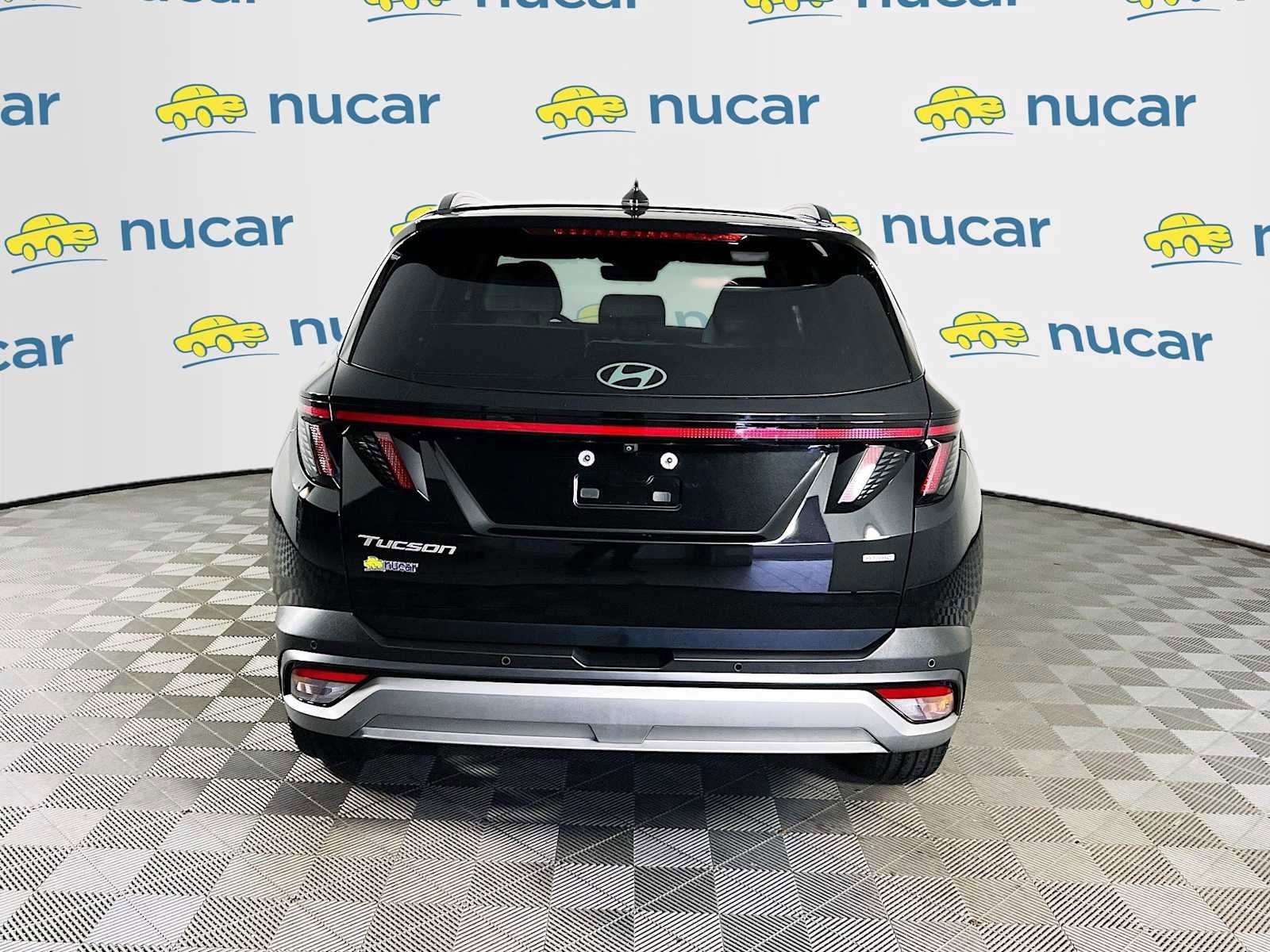 Used 2025 Hyundai Tucson Limited AWD/4WD image 6