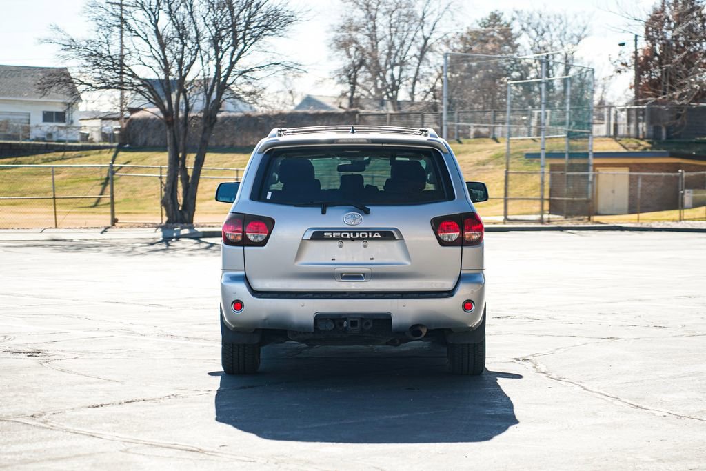 Used 2020 Toyota Sequoia SR5 w/ Premium Package image 6