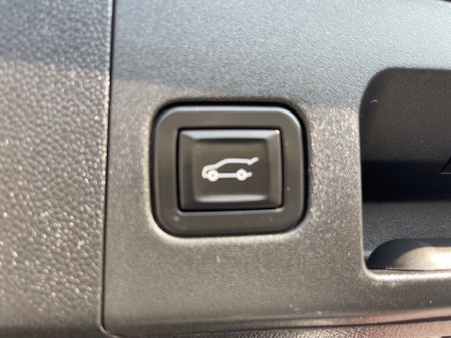 Used 2020 Cadillac XT4 Premium Luxury image 15