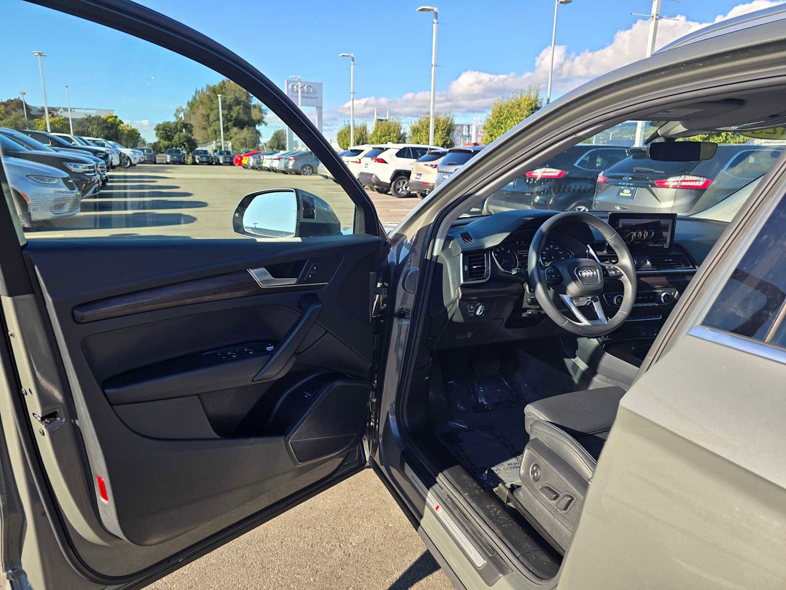 Certified 2025 Audi Q5 2.0T Premium image 21