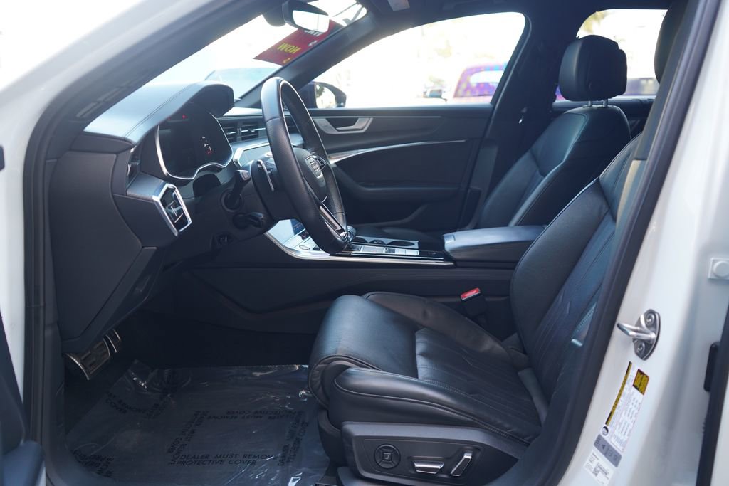 Used 2021 Audi RS 6 w/ Carbon Optic Package image 7