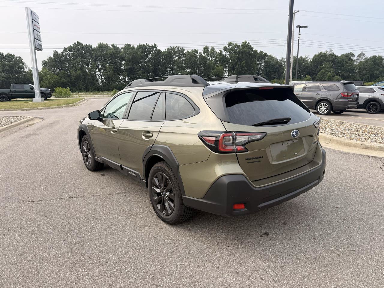 Used 2025 Subaru Outback Onyx Edition AWD/4WD image 5