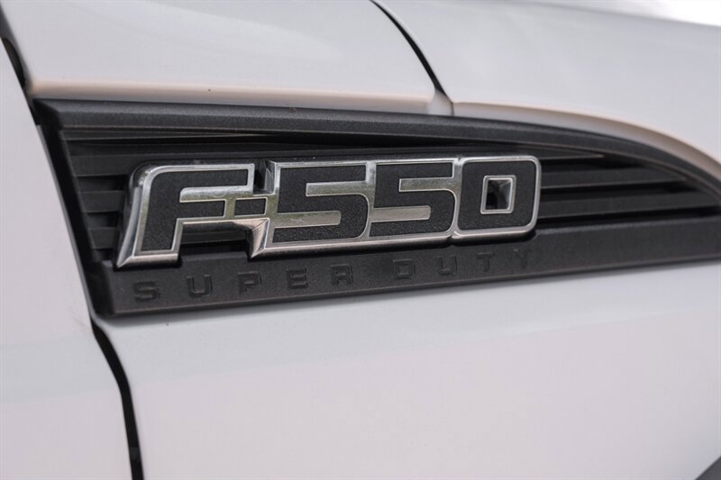 Used 2015 Ford F550 4x4 Regular Cab Super Duty image 29