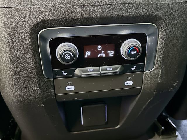 Used 2023 Chevrolet Suburban RST w/ Luxury Package image 30