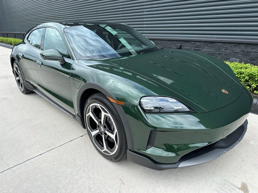 Used 2025 Porsche Taycan 4 Cross Turismo image 11