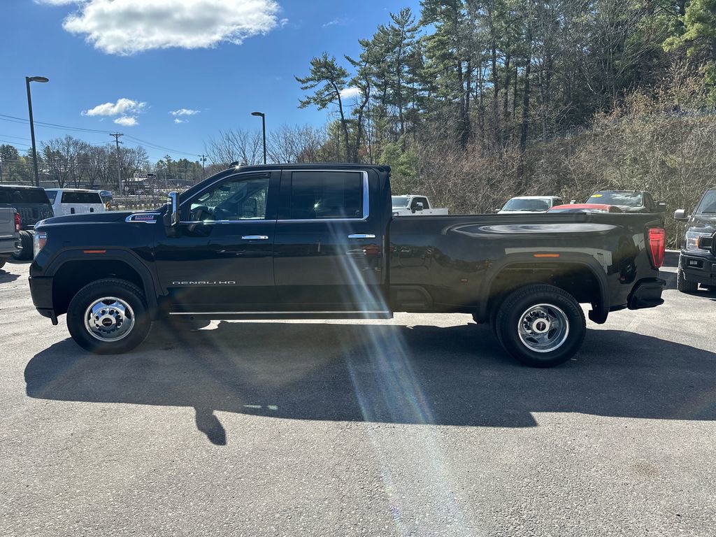 Used 2021 GMC Sierra 3500 Denali w/ Denali Ultimate Package AWD/4WD image 2