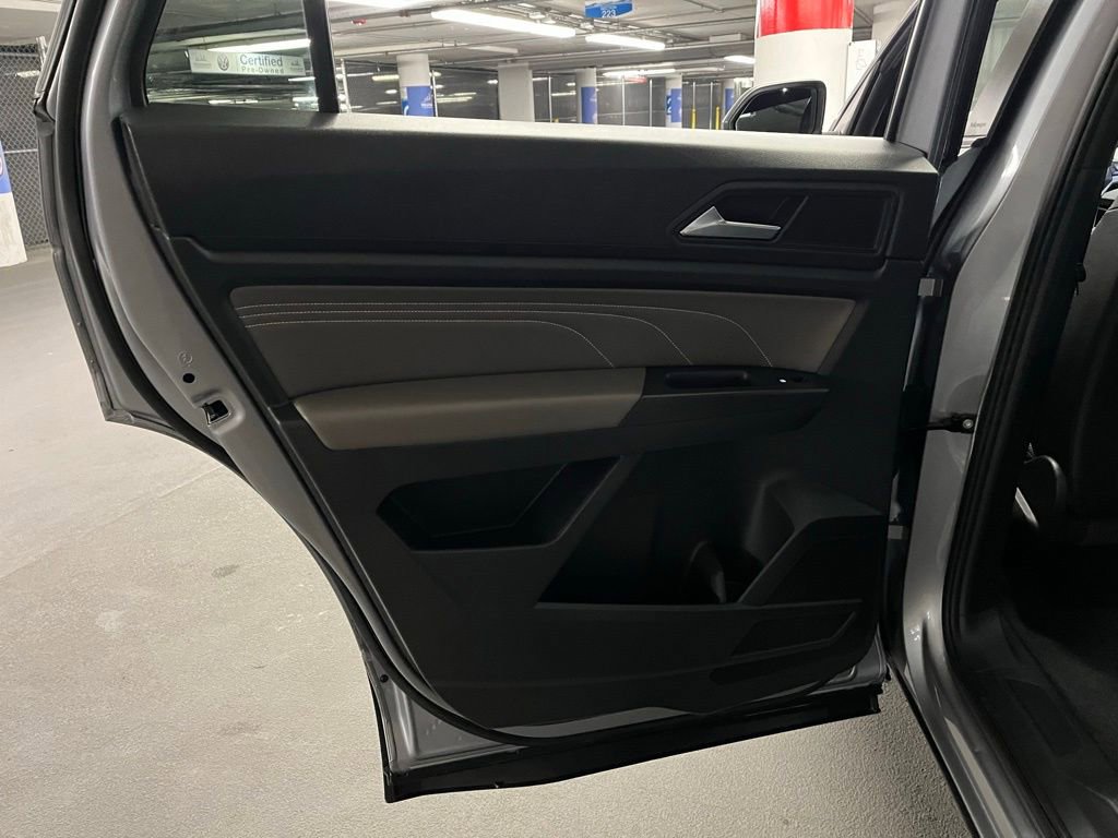 Used 2023 Volkswagen Atlas Cross Sport SE w/ Panoramic Sunroof Package image 22