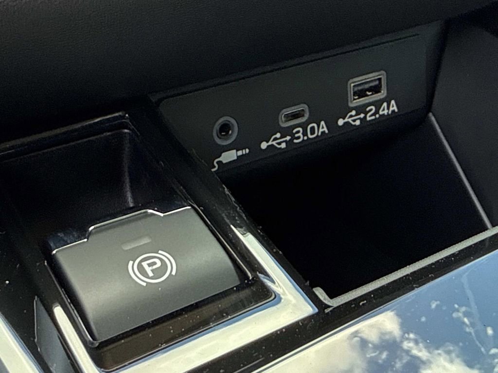 New 2025 Subaru Legacy Premium image 29