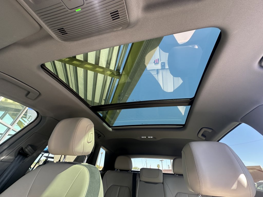 Used 2024 Audi Q4 e-tron Premium w/ Convenience Package image 30