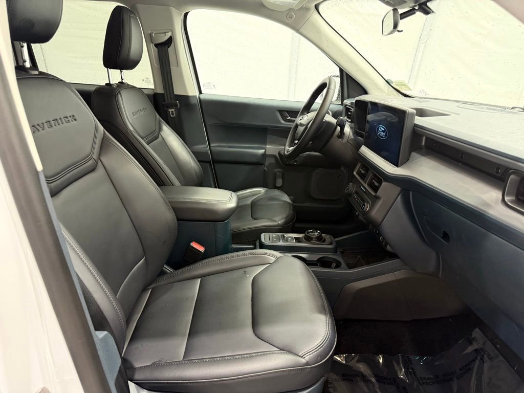 New 2025 Ford Maverick Lariat w/ Black Appearance Package image 20