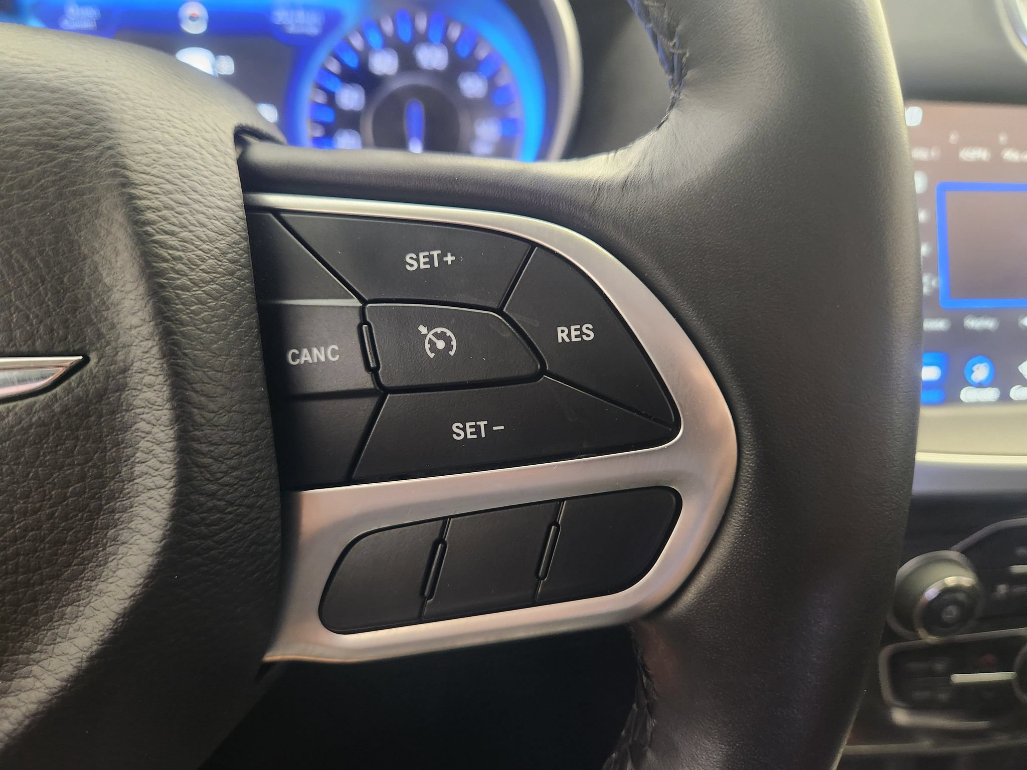 Used 2022 Chrysler 300 Touring L RWD image 29