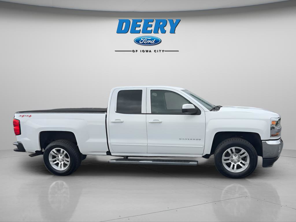 Used 2017 Chevrolet Silverado 1500 LT w/ All Star Edition AWD/4WD image 11
