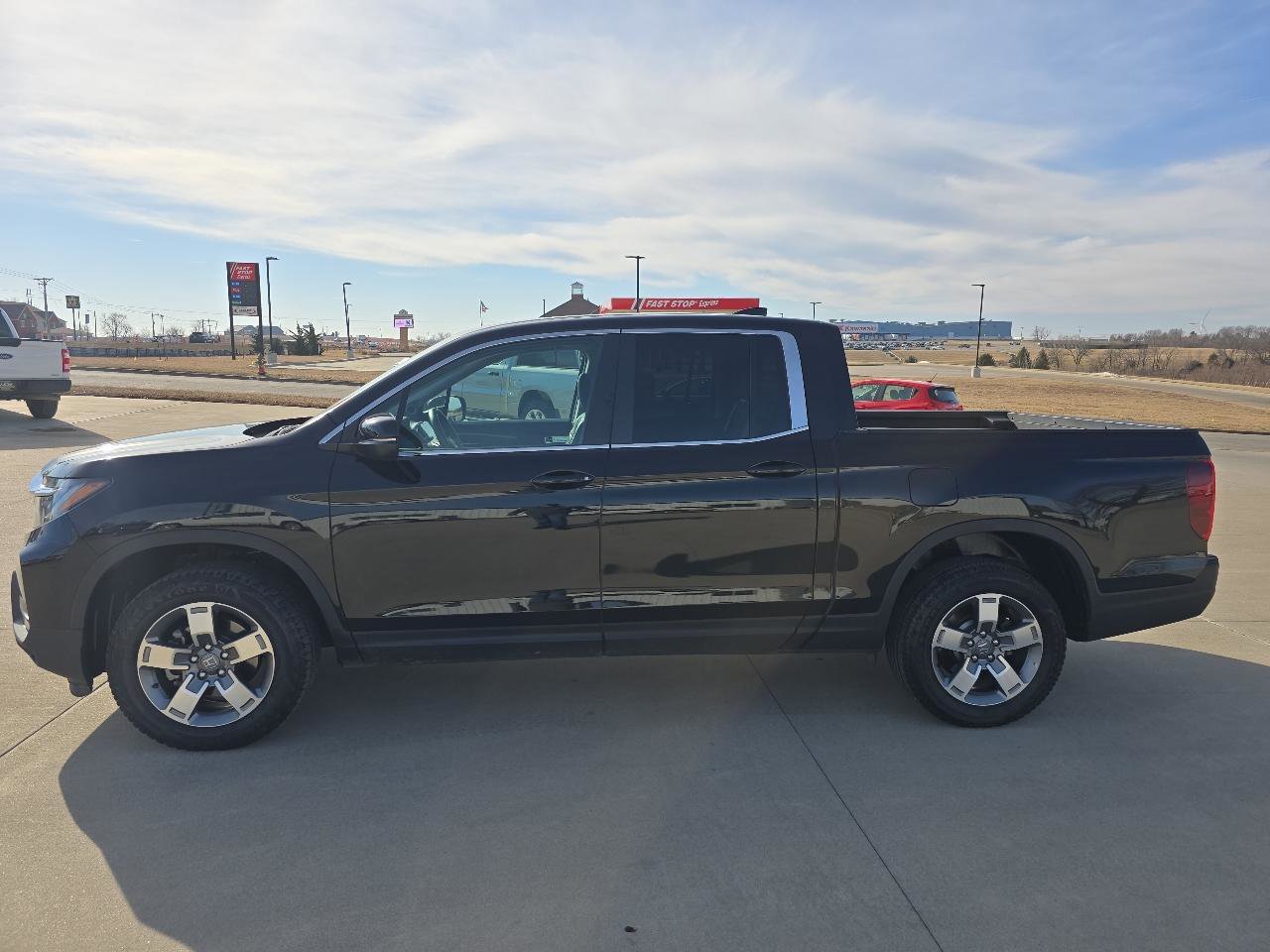 Used 2025 Honda Ridgeline RTL image 2